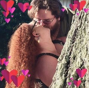 Meet your Posher, Desiree